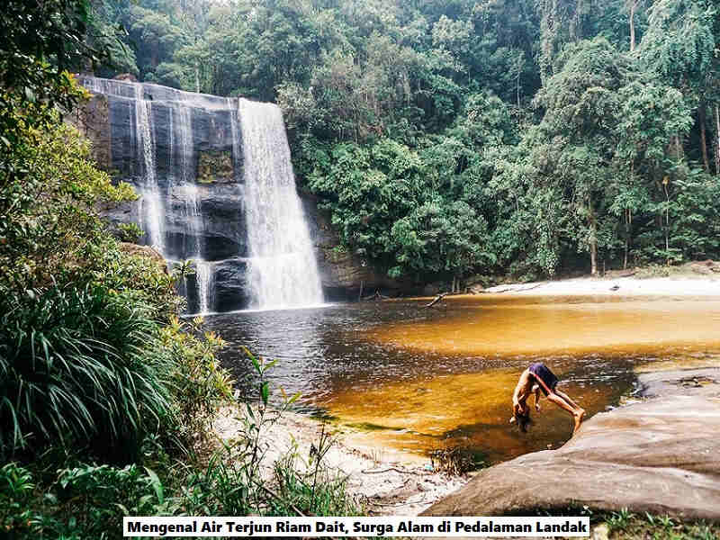 Air Terjun Riam Dait